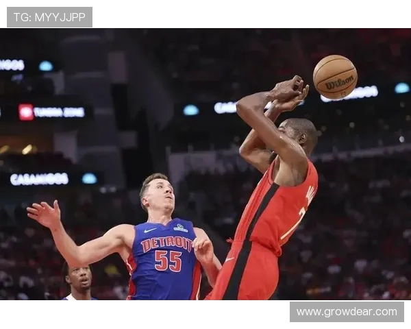 [NBA]康宁汉姆27+8+10 活塞大胜奇才.